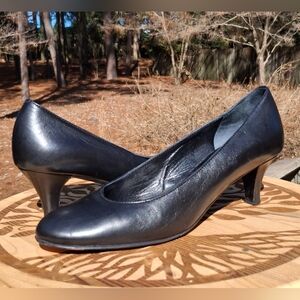 Amalfi By Rangoni Women's Black Italian Leather Heels Size 8.5